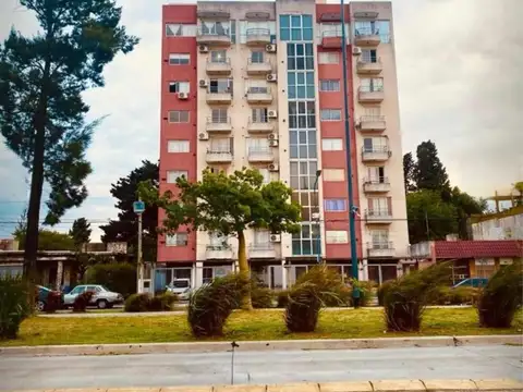 Avenida Presidente Perón e/ Vuelta de Obligado y Los Andes