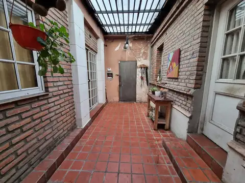 CASA 4 AMBIENTES EN VENTA