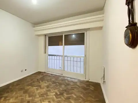 Avenida Regimiento De Patricios 113 , Piso 3