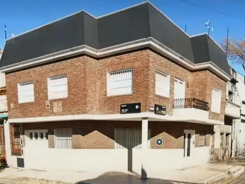PH BARRACAS CON COCHERA PROPIA