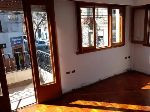 PH BARRACAS CON COCHERA PROPIA