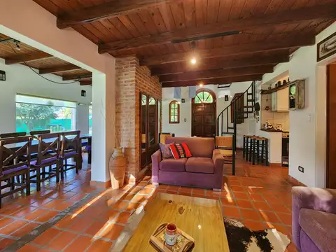 Casa en Venta en Pueblo Esther, USD 135.000