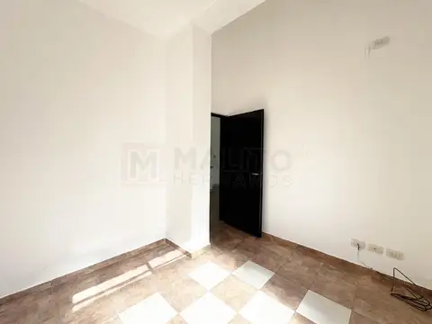 Depto Tipo Casa en Alquiler de 1 dormitorio