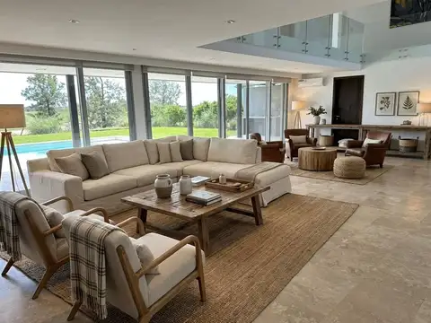 VENTA CASA 7 AMB con SENSACIONAL VISTA AL GOLF