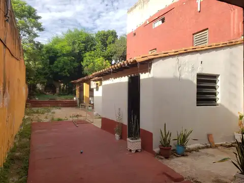 Local - Venta - Paraguay, Luque - Av. Gral. Elizardo Aquino 471