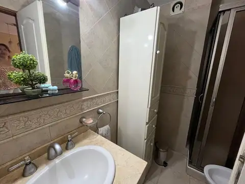 Casa 4 ambientes con quincho Valentín Alsina