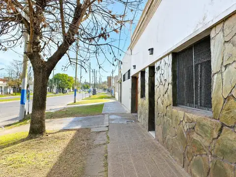 CASA DE 2 DORMITORIOS