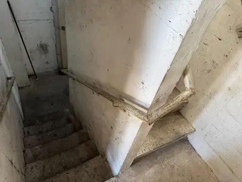 Cochera descubierta cerca de UADE en venta ubicado en Monserrat