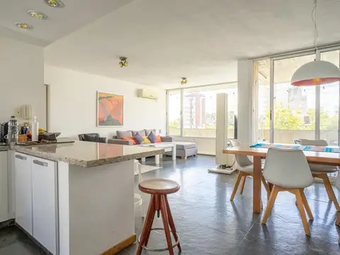 Departamento de 3 dormitorios con cochera en Pichincha