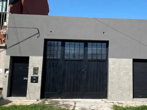 Depósito Galpón  en Venta en Lomas de Zamora, G.B.A. Zona Sur, Argentina