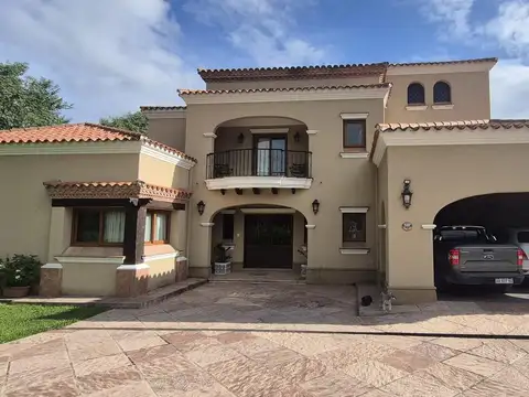 Casa en el Tipal Club de Campo