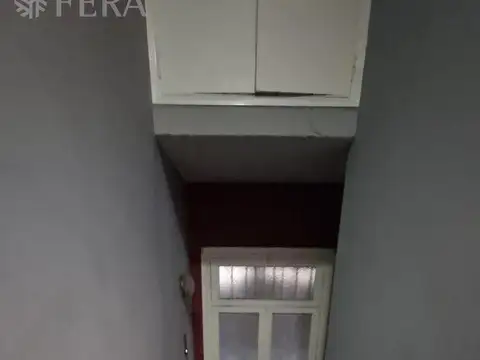 Venta departamento con local en Sarandí