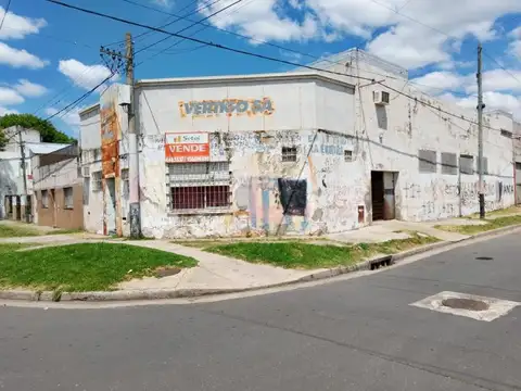 Biedma al 1700 (2 Galpones con oficinas)