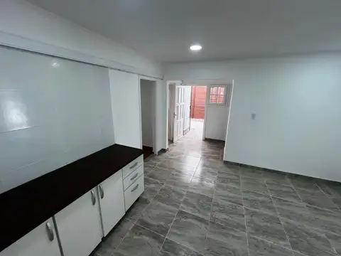 Depto Tipo Casa en Venta en Las Avenidas, USD 93.000