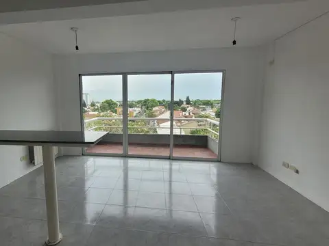 Departamento 2 Ambientes Con Balcón en Alquiler en Morón Norte