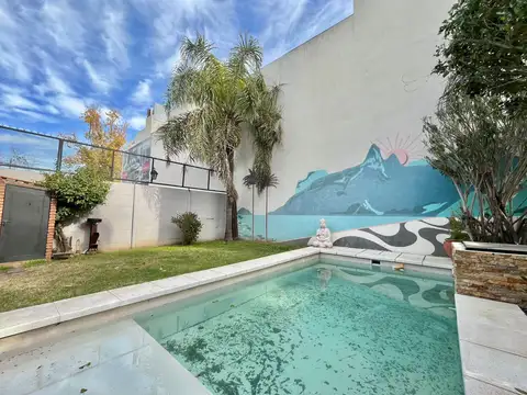 Casa en Venta con 1 cochera