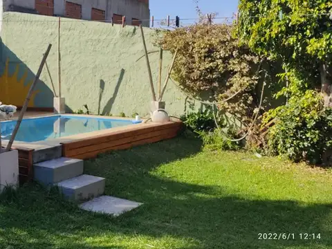 Casa 3 ambientes con 1 baño