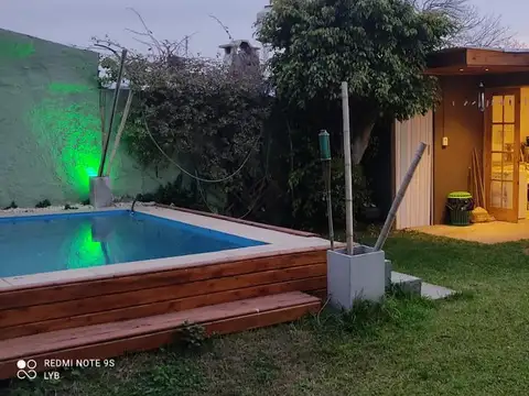 Casa en Venta con 3 cocheras