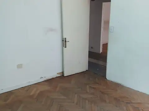 Depto Tipo Casa 4 ambientes con 2 baños