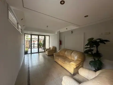 Departamento en Alquiler en Moron, $ 370.000