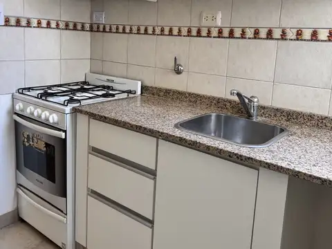 Depto Tipo Casa en Alquiler en Villa Devoto, $ 650.000
