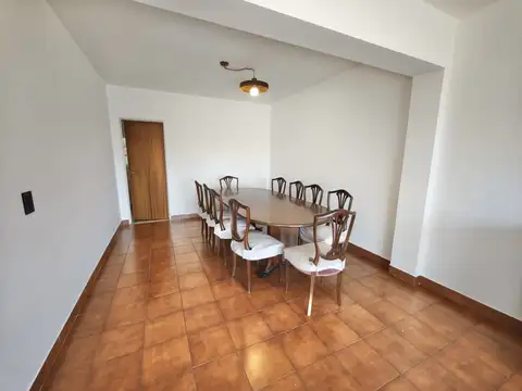 Departamento 4 ambientes con 4 baños