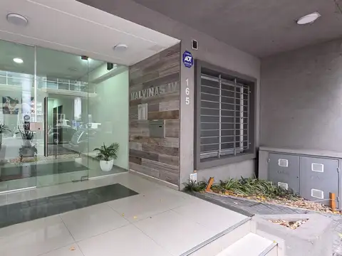 MONOAMBIENTE CON COCHERA