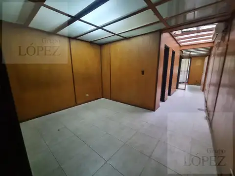 Alquiler Local en Florida sobre Av. Maipú, excelente ubicación