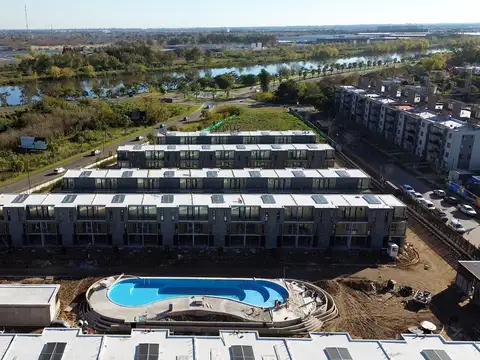 Casa en Alquiler con 1 cochera