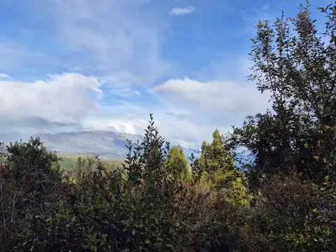 (026.A) EL BOLSON, sobre camino al centro de ski. TERRENO EN CONDOMINIO