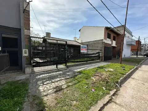 Terreno en Venta en Bernal Oeste, USD 40.000