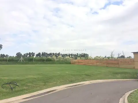 Terreno en Venta en Acacias Blancas, USD 90.000