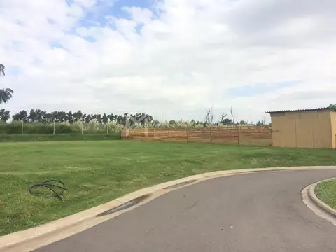 Terreno en Venta en Acacias Blancas, USD 90.000