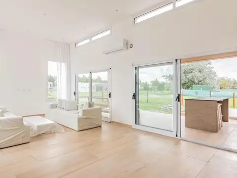 Venta casa 4 ambientes a estrenar en Miralagos II