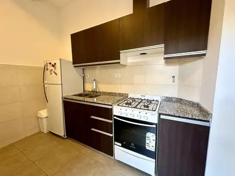 Departamento en Alquiler en Coronel Dorrego, $ 700.000