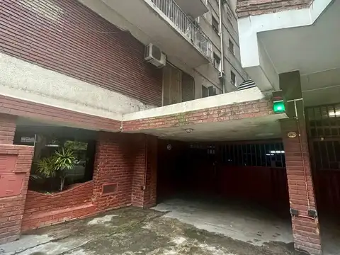 Cochera Espacio Guardacoche Cubierta Belgrano