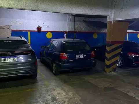 Cochera Espacio Guardacoche Cubierta Belgrano