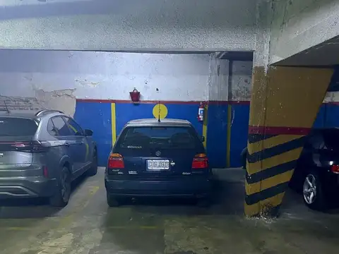 Cochera Espacio Guardacoche Cubierta Belgrano