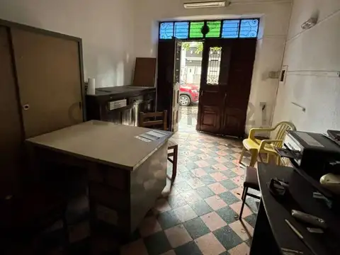 Casa 6 ambientes con 1 baño