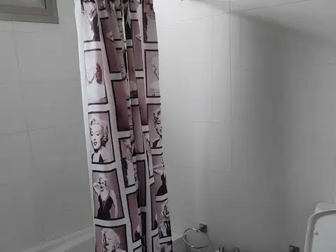 Casa 6 ambientes con 3 baños