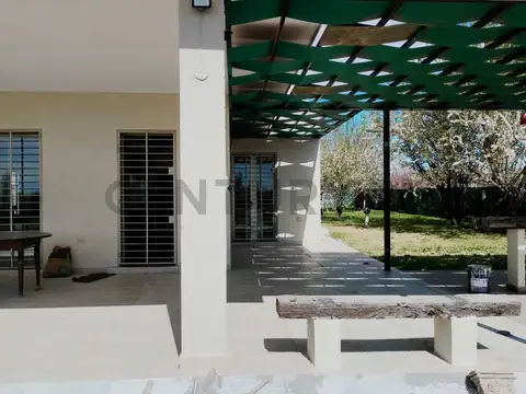 VENDO ESPECTACULAR CASA