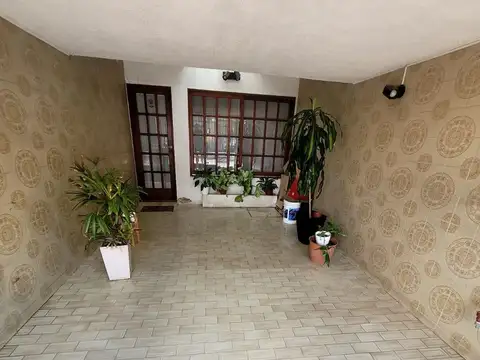 Depto Tipo Casa en Venta de 5 ambientes