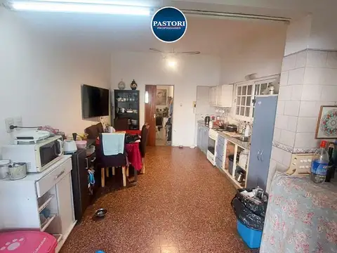 Depto Tipo Casa en Venta 50 años