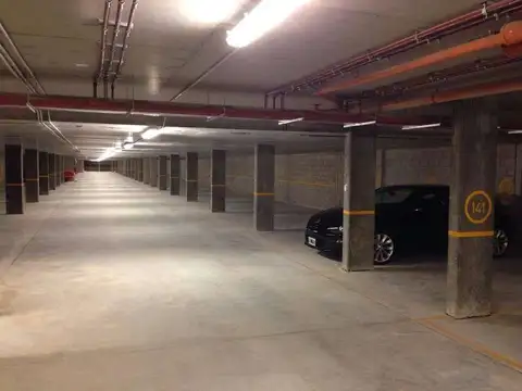 Cochera en Venta Cubierta