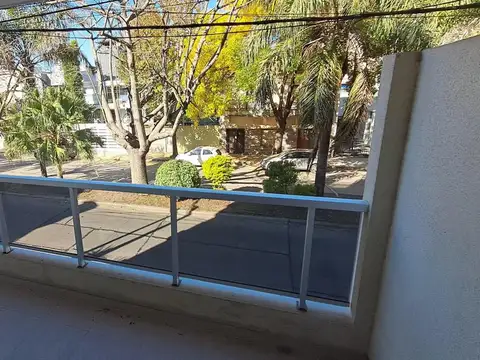 Av. Salvador María del Carril e/ Allende y Benito Juarez