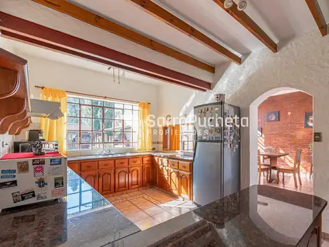 Casa en Venta con 1 cochera