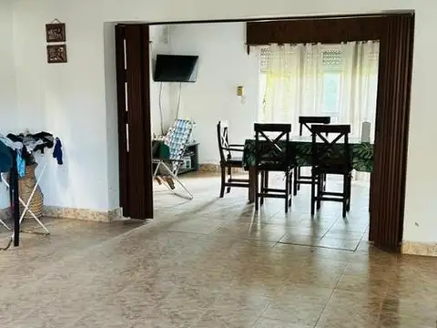 VENTA CASA +PH EN MERCEDES