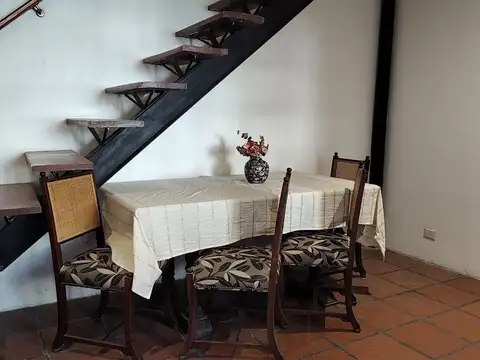 Depto Tipo Casa en Venta con 1 cocheras