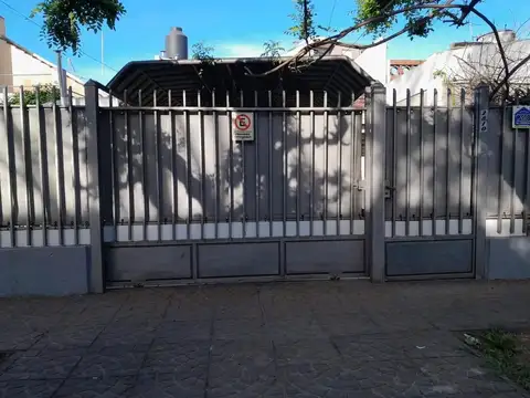 OPORTUNIDAD VENTA PH 4 AMBIENTES EN LOMAS DEL MIRADOR