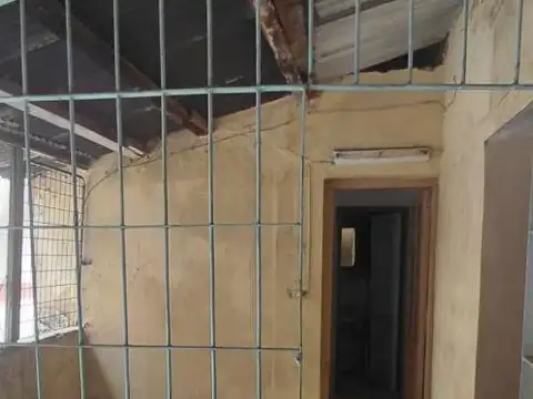 Depto Tipo Casa en Venta 80 años